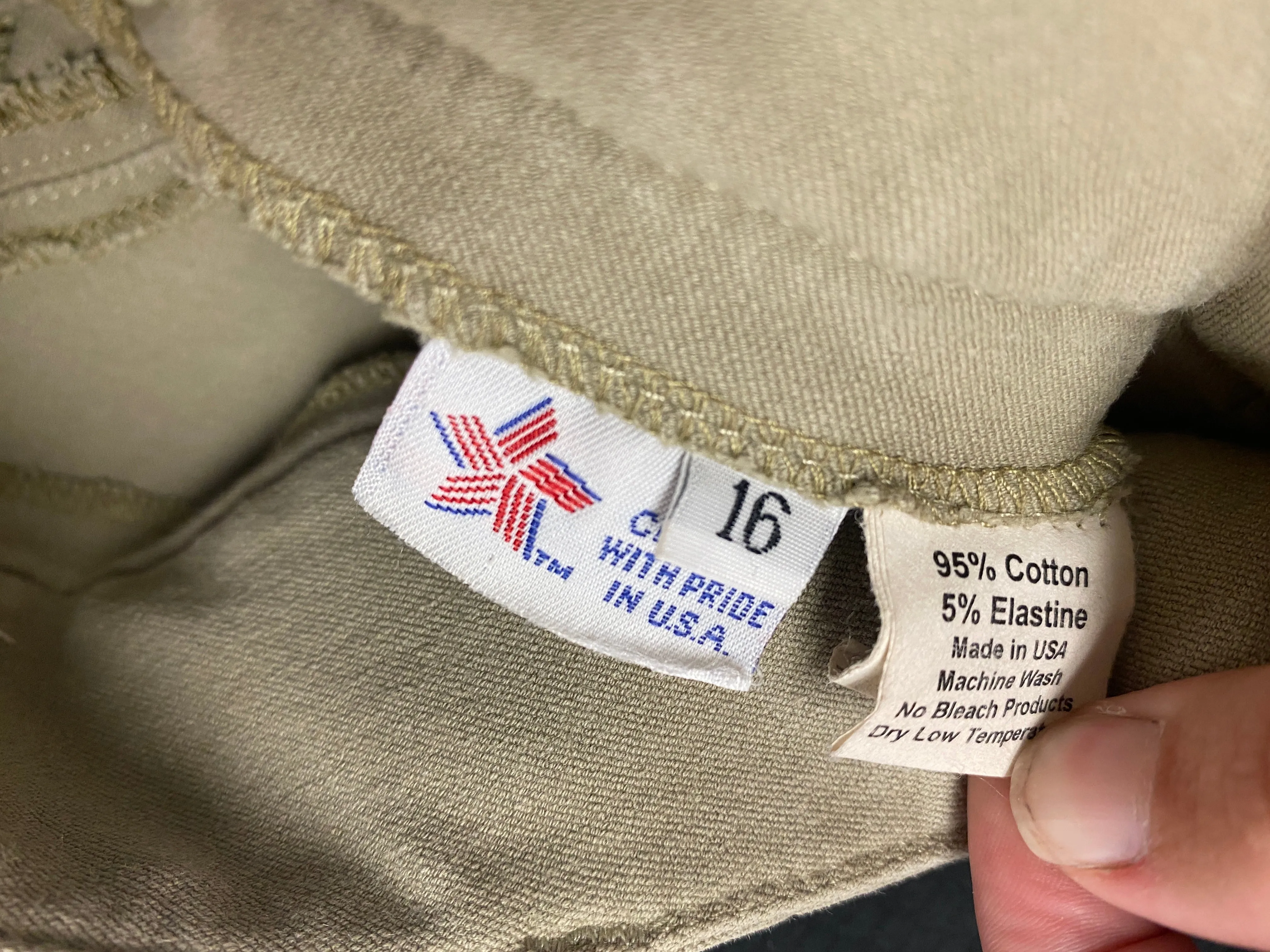 16 Tailored Sportsman Tan Knee Patch Breeches
