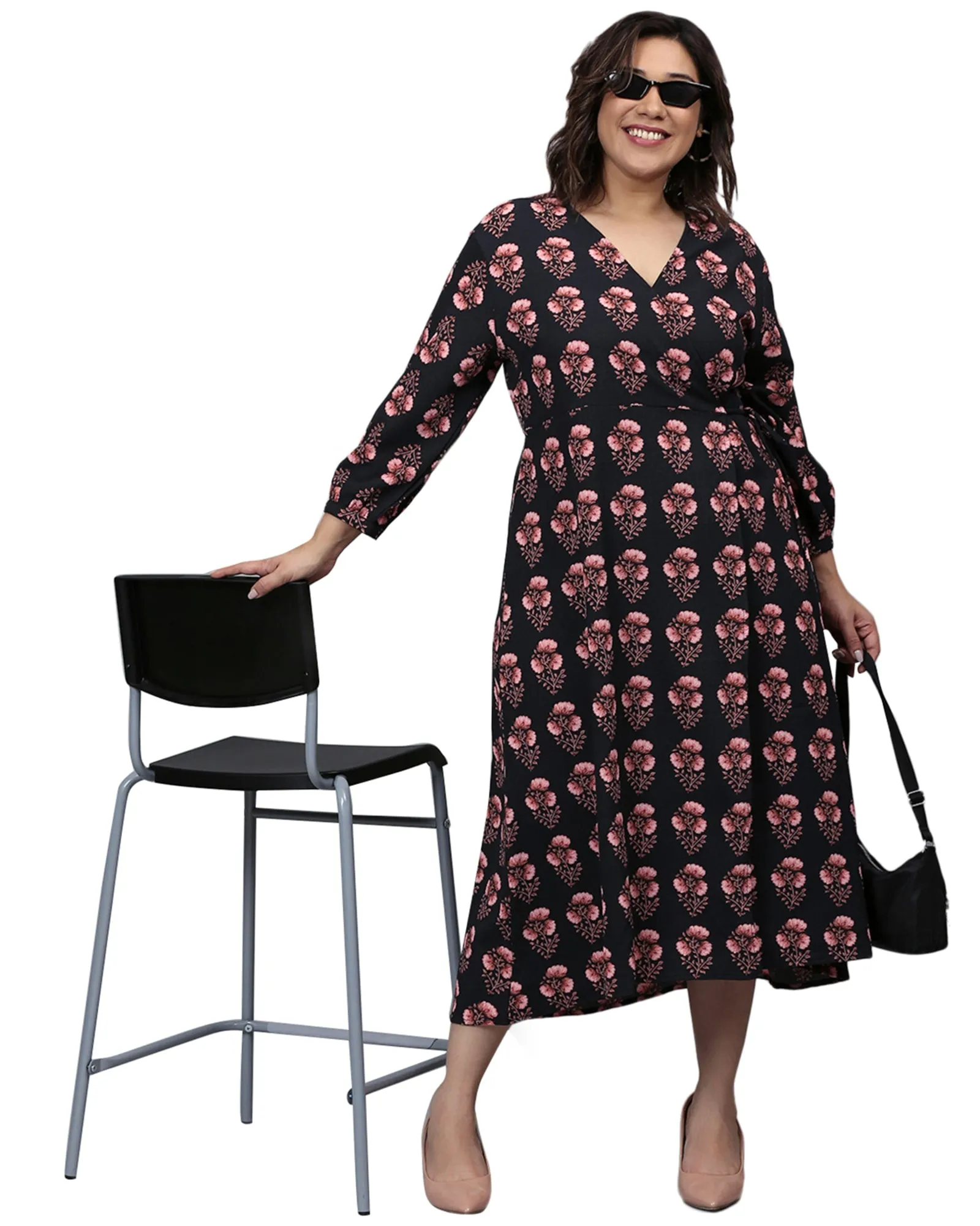Floral Motif Midi Dress | Black