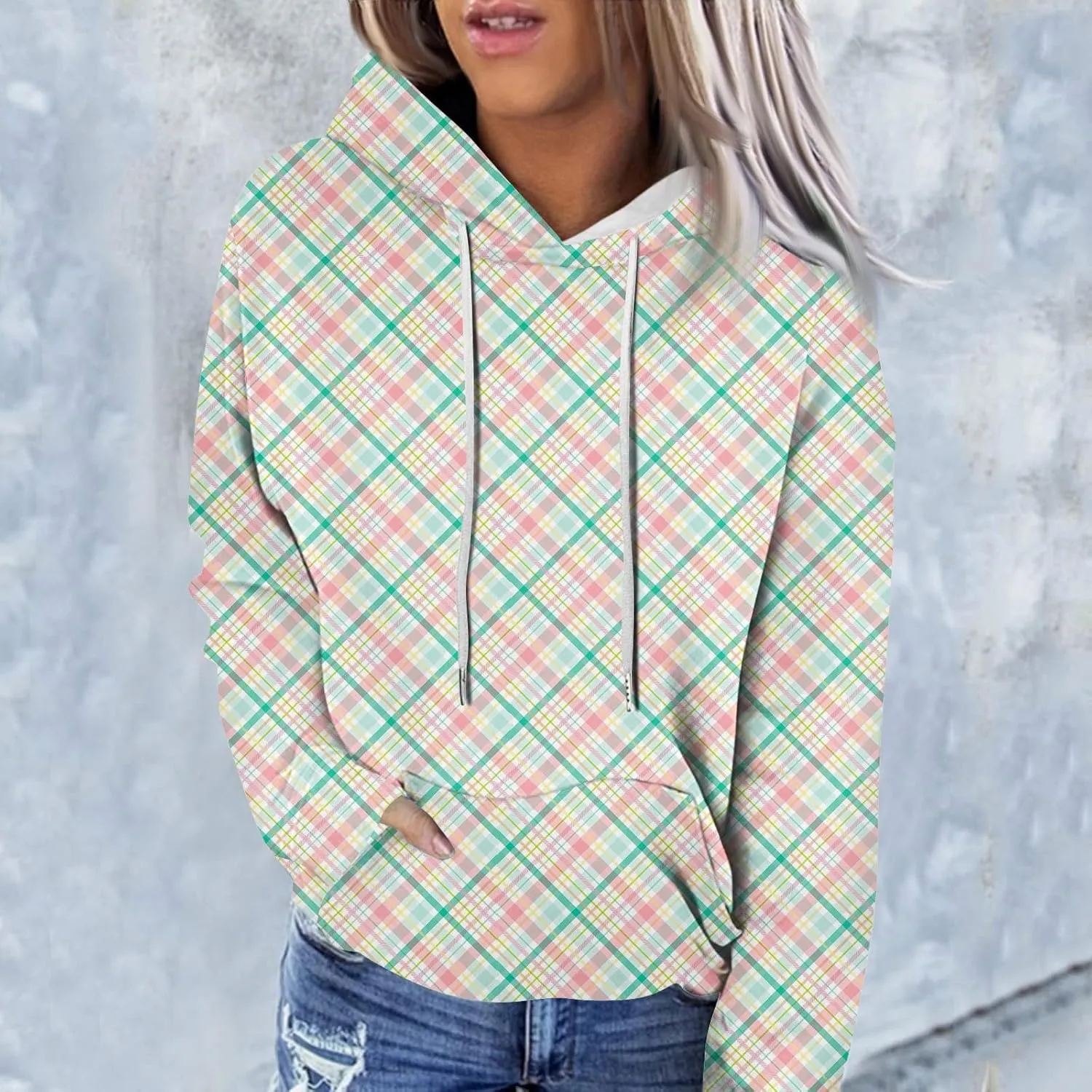 Womens Hoodies Casual Long Sleeve Drawstring Plaid Print Pullover Tops Loose Hooded Sweatshirt with Pocket